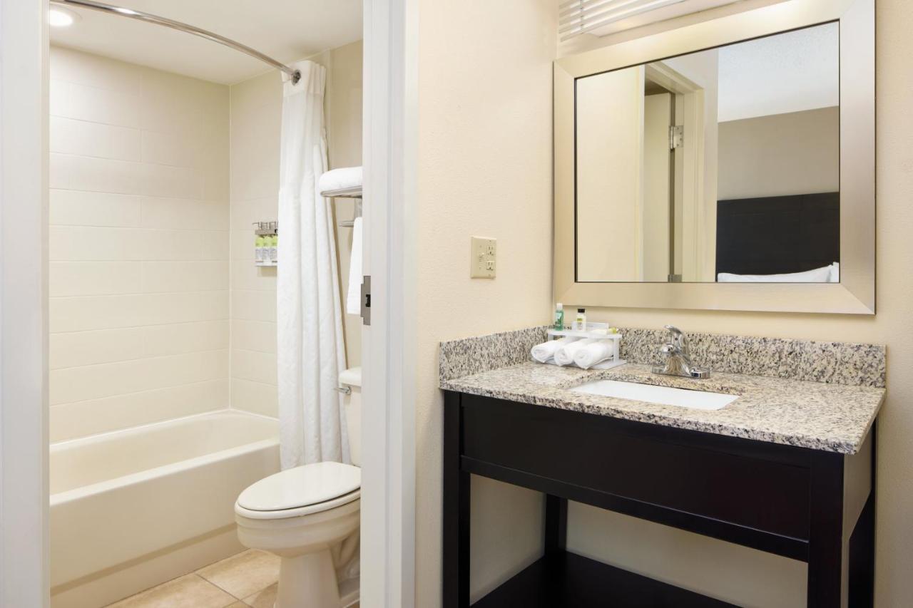 Holiday Inn Express & Suites Alpharetta By Ihg Εξωτερικό φωτογραφία