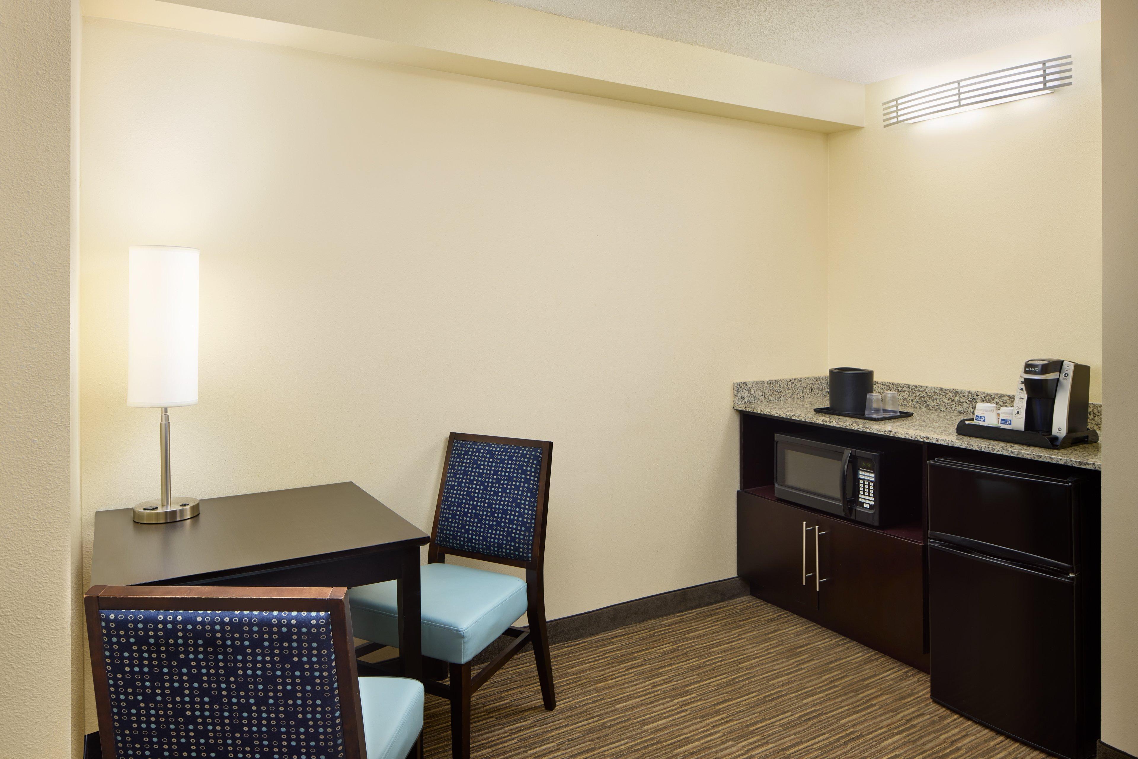 Holiday Inn Express & Suites Alpharetta By Ihg Εξωτερικό φωτογραφία